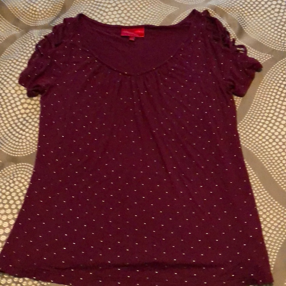 Peekaboo short sleeve shirt